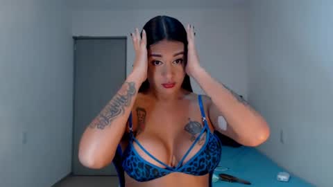 Snapshot of sexynatalia25 chatting on 2, 7, 2026 Natalia Duran online show from 2, 7, 2026