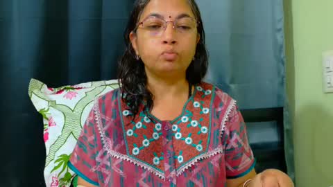 Snapshot of sexyniharika chatting on 29, 9, 2025 Niharika online show from 29, 9, 2025