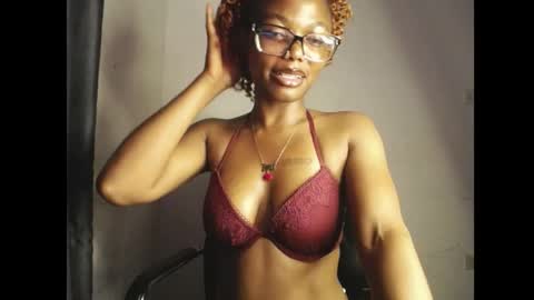 Darkskinned Rae online show from 20, 4, 2026