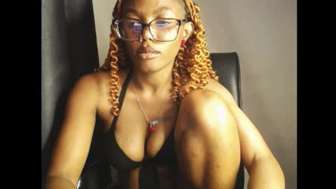 Darkskinned Rae online show from 30, 4, 2026