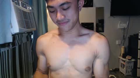 sexystrongcum online show from 24, 3, 2026