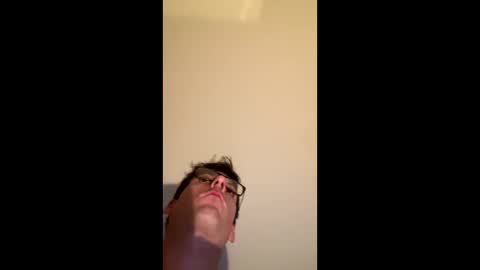 Smooth bi guy online show from 16, 3, 2026