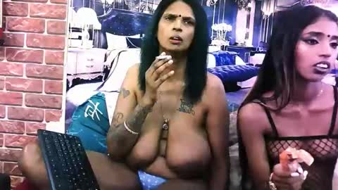 sexyva4u2luv online show from 12, 11, 2025