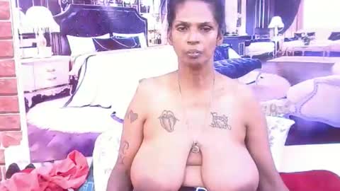 sexyva4u2luv online show from 26, 11, 2025