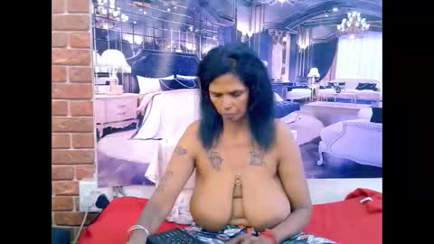 sexyva4u2luv online show from 5, 5, 2026