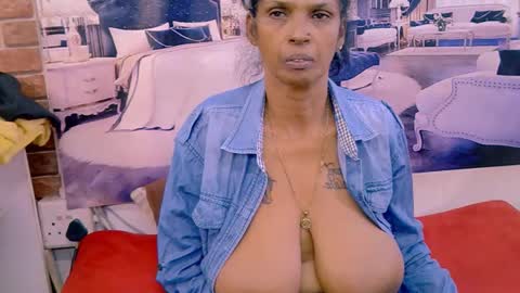 sexyva4u2luv online show from 4, 8, 2026