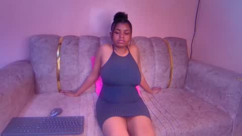 sexyyred_ online show from 4, 12, 2024