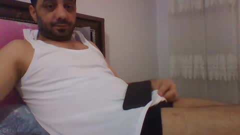 Snapshot of sexyyy_mannn chatting on 29, 1, 2025 sexyyy_mannn online show from 29, 1, 2025