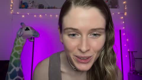 Snapshot of shadebabe chatting on 7, 12, 2024 shadebabe online show from 7, 12, 2024