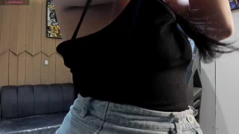 Snapshot of shaden_1 chatting on 4, 2, 2026 Liz online show from 4, 2, 2026