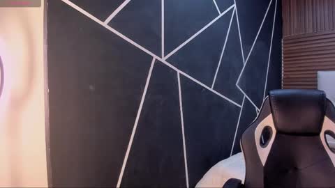 Snapshot of shaden_1 chatting on 8, 3, 2026 Liz online show from 8, 3, 2026