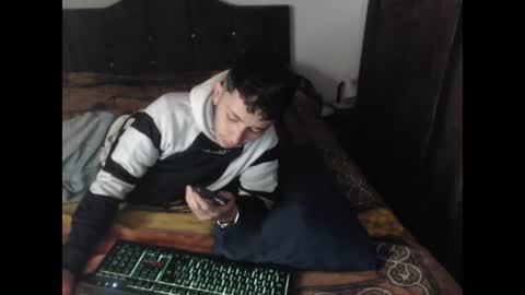 Snapshot of shadow_men_ chatting on 7, 7, 2026 james online show from 7, 7, 2026