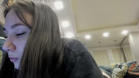 shadow_raffi online show from 17, 12, 2024