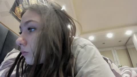 shadow_raffi online show from 12, 1, 2025