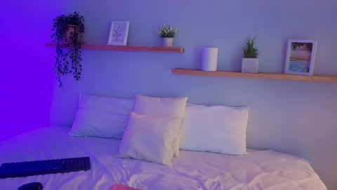 Snapshot of shainadavis chatting on 21, 12, 2025 Shaina online show from 21, 12, 2025