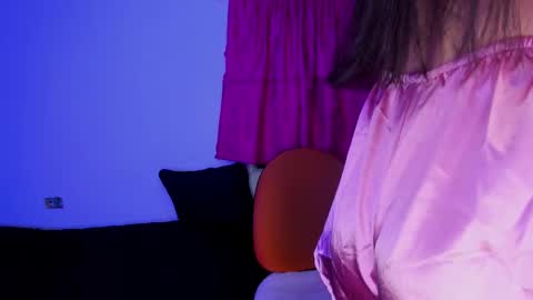 Shaira Clark online show from 8, 10, 2025