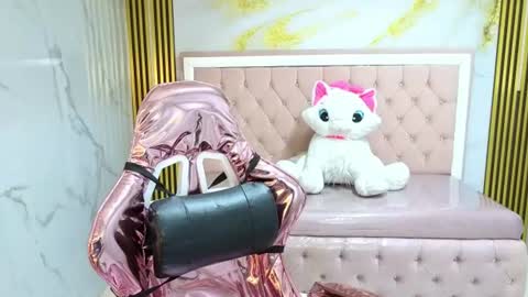 Snapshot of shalon_diaz_sub chatting on 18, 7, 2026 Shalon online show from 18, 7, 2026