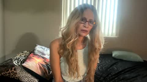 Shaman Woman online show from 22, 12, 2024