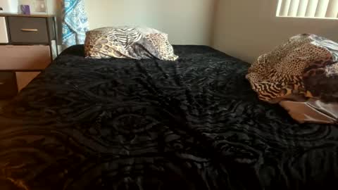 Shaman Woman online show from 28, 12, 2024