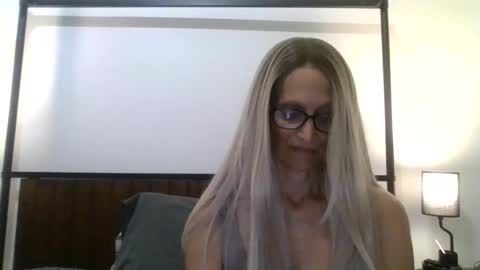 Snapshot of shamanwoman chatting on 28, 3, 2026 Shaman Woman online show from 28, 3, 2026