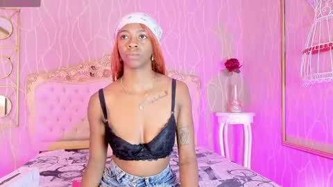 Snapshot of shanelle__ chatting on 22, 6, 2026 S H A N E L L E online show from 22, 6, 2026