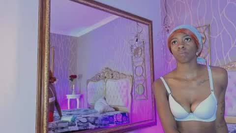 Snapshot of shanelle__ chatting on 14, 7, 2026 S H A N E L L E online show from 14, 7, 2026