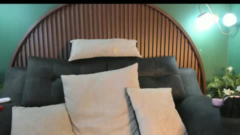 shannel__queen online show from 8, 5, 2026
