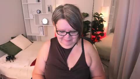 Shannon online show from 12, 6, 2026