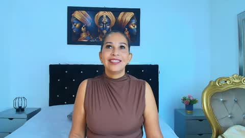  Shanon  online show from 8, 5, 2026