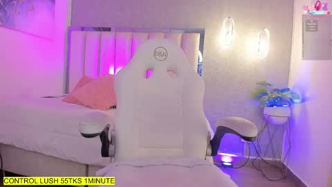 Shantal online show from 5, 3, 2026