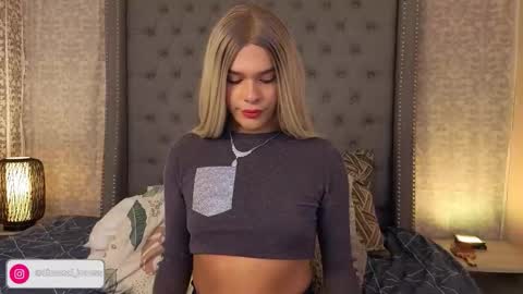Snapshot of shantaljoness chatting on 3, 10, 2025 Shantal Jones online show from 3, 10, 2025