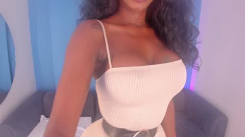 ShantallKnowles online show from 2, 12, 2025