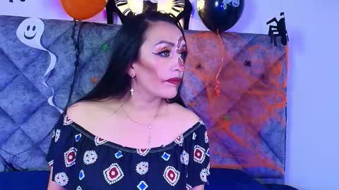 shantey online show from 1, 11, 2025