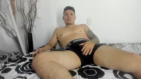 Snapshot of sharkmerlin chatting on 1, 7, 2026 jhon deibyd online show from 1, 7, 2026