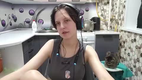Snapshot of sharleenyodis chatting on 3, 7, 2026 Sara online show from 3, 7, 2026