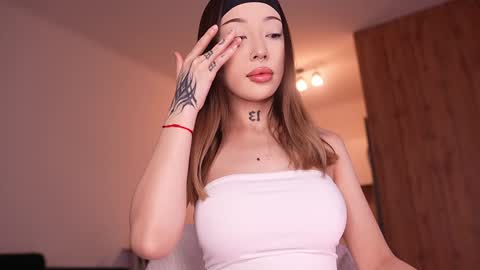 Sharlin  online show from 14, 3, 2026