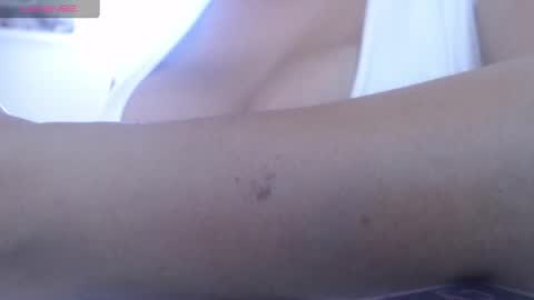 Snapshot of sharlotte_mom chatting on 16, 2, 2025 sharlotte online show from 16, 2, 2025