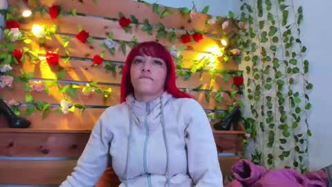 Snapshot of sharol_heart_ chatting on 17, 9, 2025 Sharol online show from 17, 9, 2025
