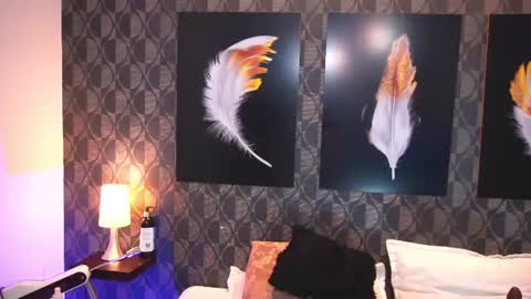 Snapshot of sharomross chatting on 1, 7, 2026 Sharom online show from 1, 7, 2026