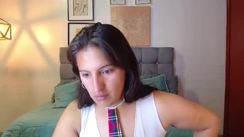 ESTEFI  online show from 2, 4, 2026