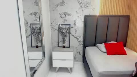 Snapshot of sharonblake5 chatting on 17, 1, 2026 M A G N O online show from 17, 1, 2026