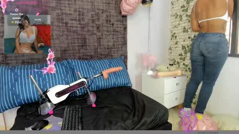 Snapshot of sharoncute16 chatting on 15, 12, 2025 sharoncute16 online show from 15, 12, 2025