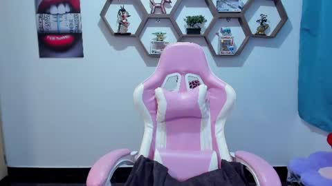 Sharon online show from 6, 8, 2026