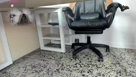 Your mistress Sharon  online show from 6, 2, 2026