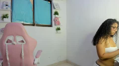 loraine online show from 21, 10, 2025