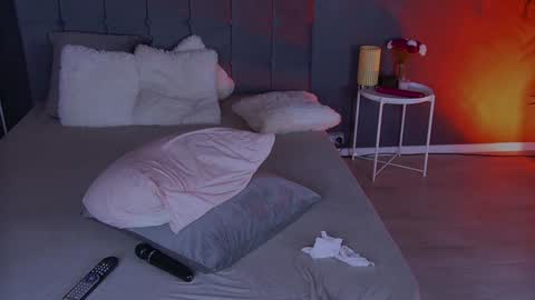 Snapshot of shayblonde chatting on 4, 1, 2025 shayblonde online show from 4, 1, 2025