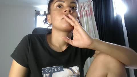 Snapshot of shayna_cute chatting on 11, 12, 2024 Shayna online show from 11, 12, 2024