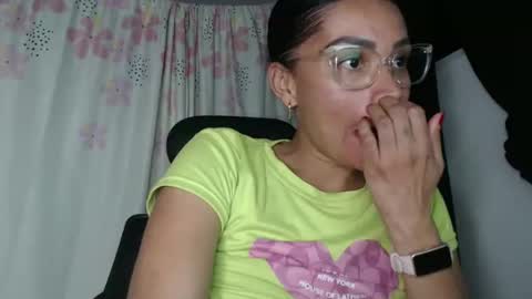 Snapshot of shayna_cute chatting on 28, 12, 2024 Shayna online show from 28, 12, 2024