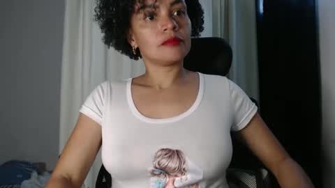 Snapshot of shayna_cute chatting on 4, 1, 2025 Shayna online show from 4, 1, 2025