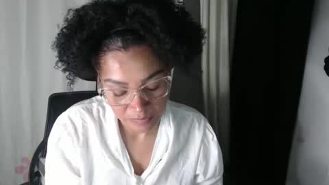 Snapshot of shayna_cute chatting on 11, 1, 2025 Shayna online show from 11, 1, 2025